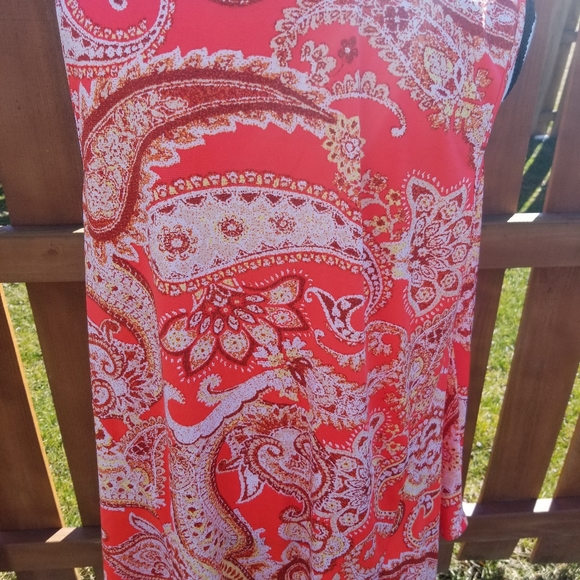 ING- Sleeveless blouse- Size 2X - Picture 2 of 2